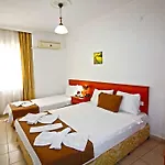 Ξενοδοχείο Bonapart Çeşme