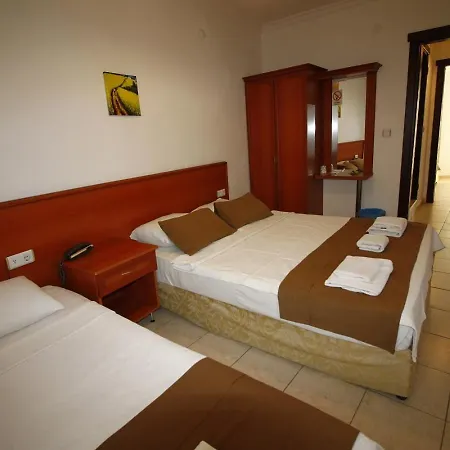 ホテル Bonapart Çeşme