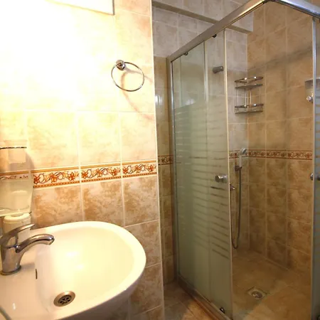 فندق Bonapart Çeşme