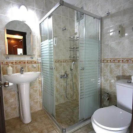 Bonapart Hotel 2*
