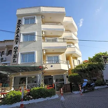 Bonapart فندق Çeşme