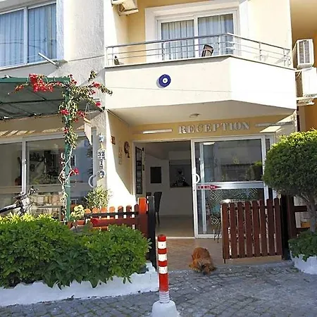 ホテル Bonapart Çeşme